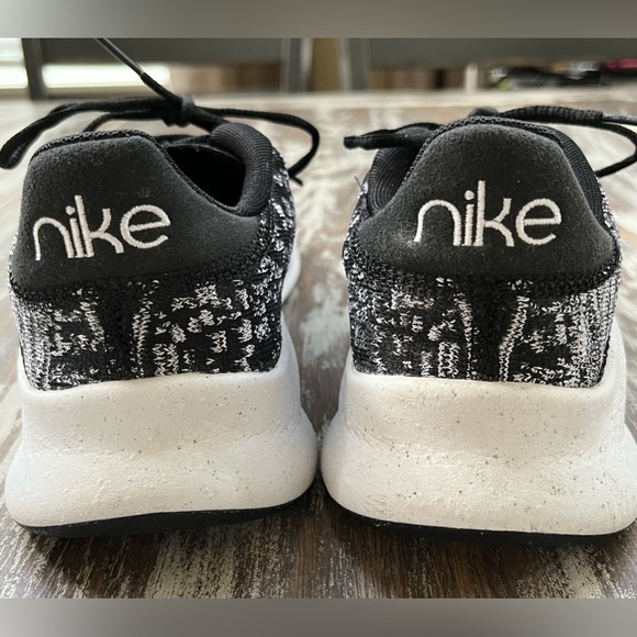 Nike SuperRep Go 3 FlyKnit Next Nature Woman’s Size 9. Black/white/silver. - Picture 10 of 14